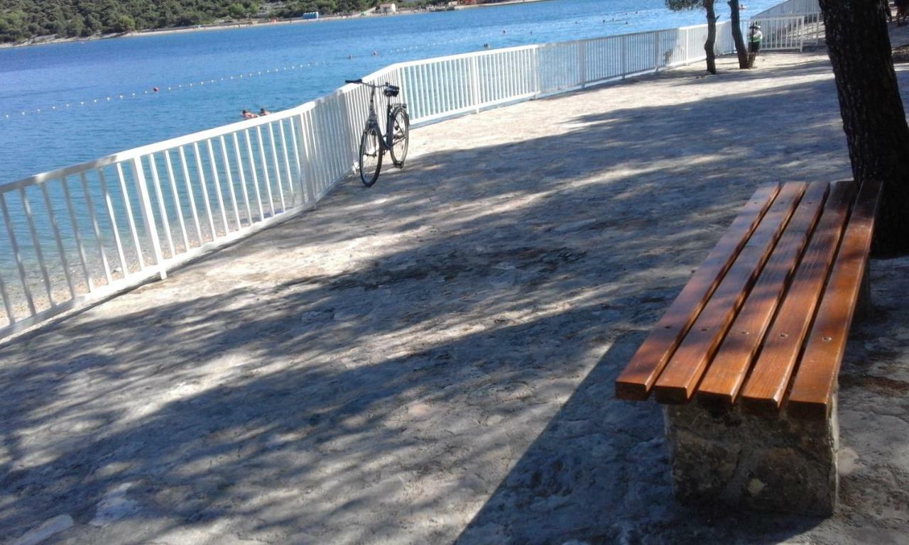 Apartman "Tatjana" Jezera Kültér fotó